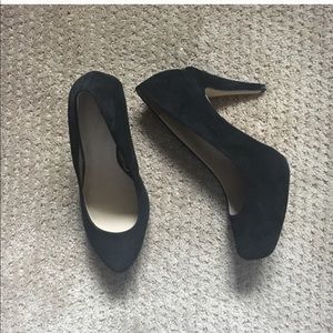 ZARA Black suede heels with small platform